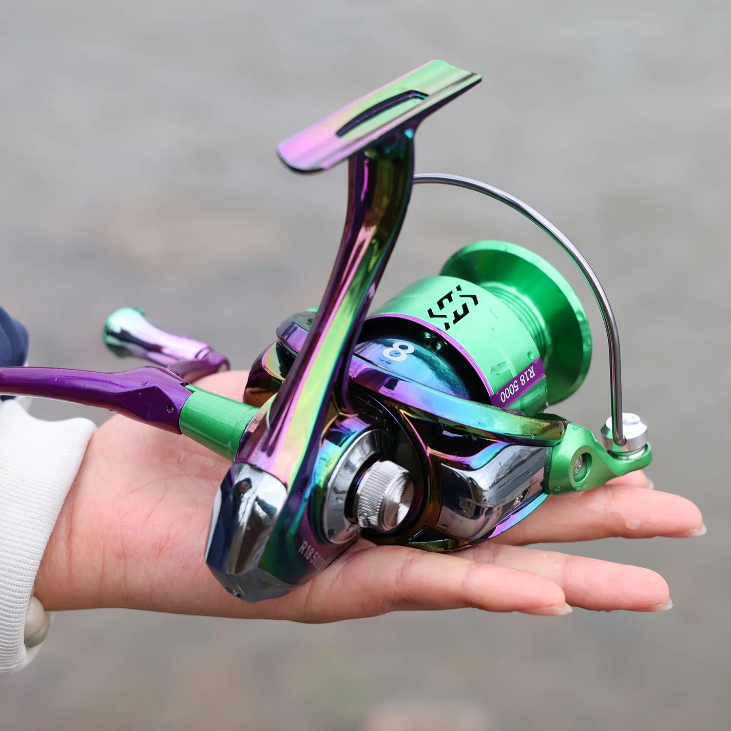 1000–4000 Spinning Reel